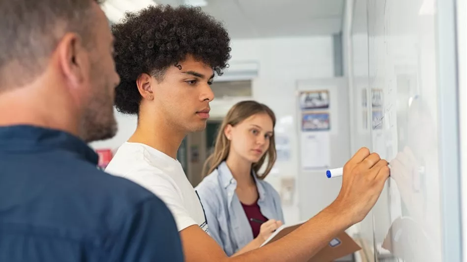 El gremio docente propone estrategias innovadoras para enseñar matemáticas y ciencias
