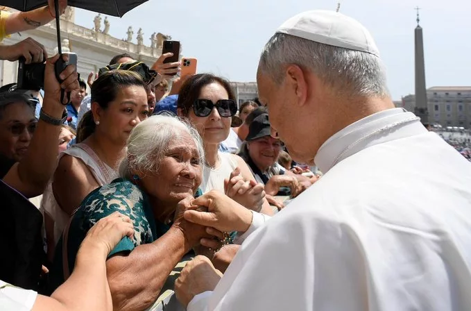 León XIV recuerda la importancia del encuentro con los ancianos