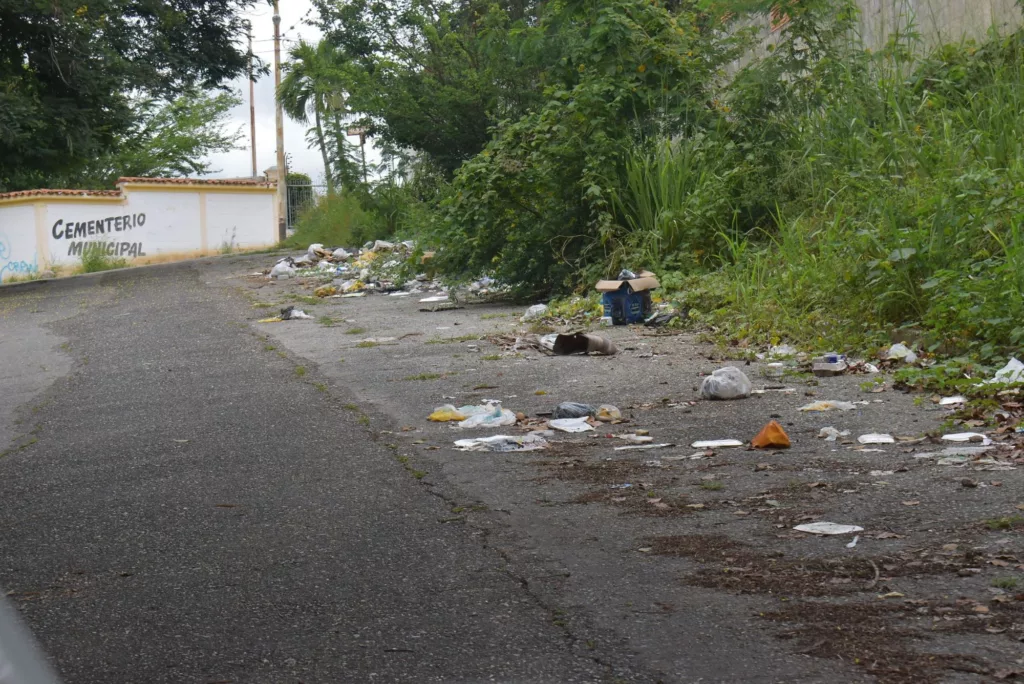 basurero en Santa Elena