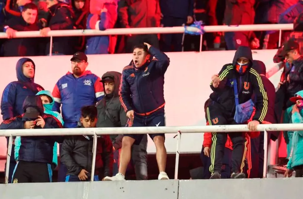 CONMEBOL condena actos de violencia en el partido del Club Atlético Independiente y la Universidad de Chile