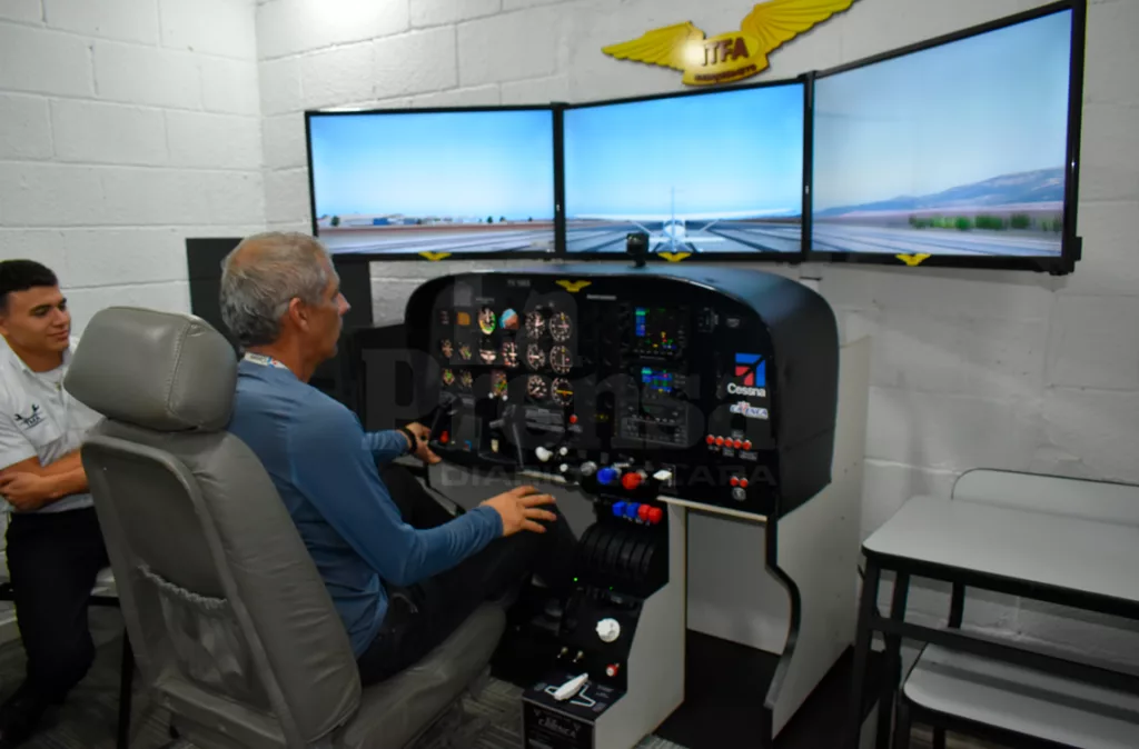 Incrementa un 50% la demanda de cursos en aeronáutica