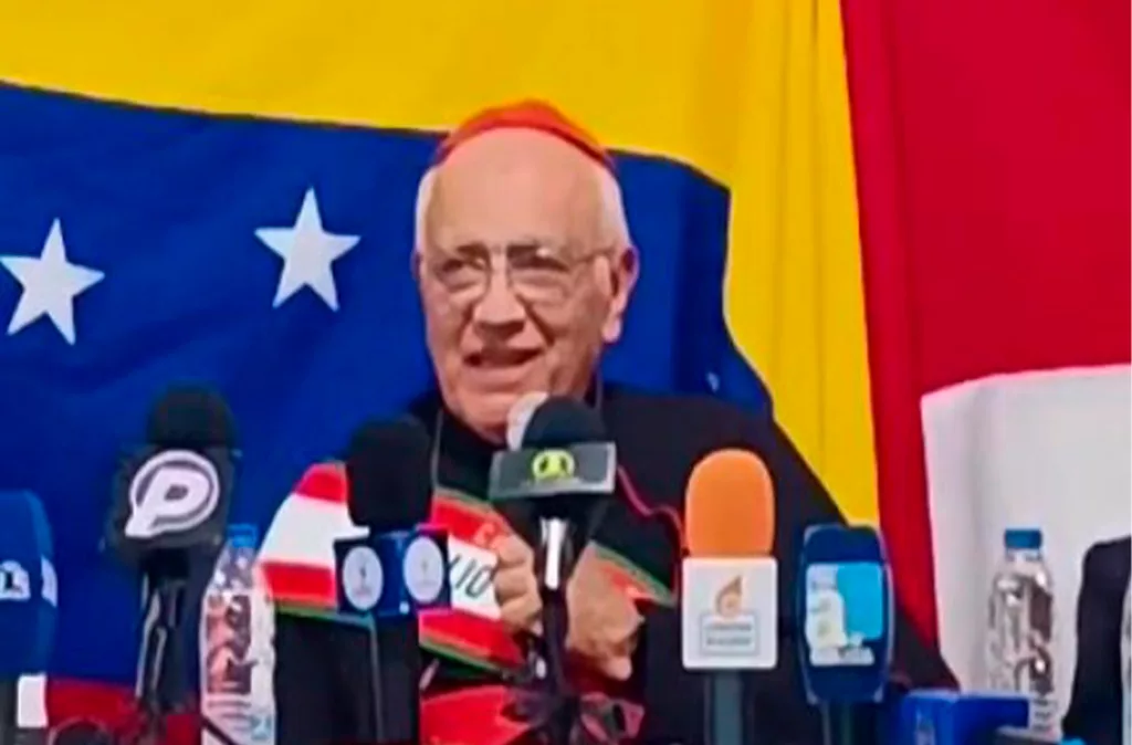 Cardenal Porras recibe homenaje y declaratoria de Hijo Adoptivo de Trujillo
