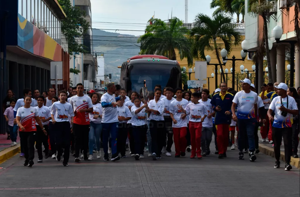 Lara realiza congresillos técnicos para el inicio de los JUDENALES