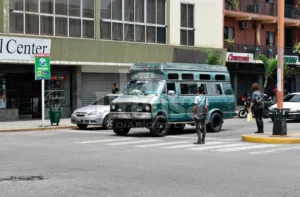 Fiscalización y renovación de flota son necesarios para mejorar el servicio de transporte