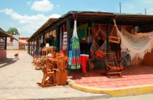 Feria Artesanal de Tintorero busca impulsar la economía local