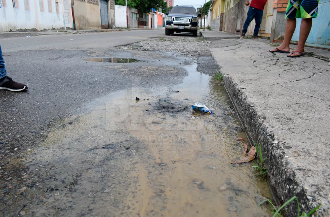 Bote de agua deja sin servicio a 30 casas de Santa Isabel
