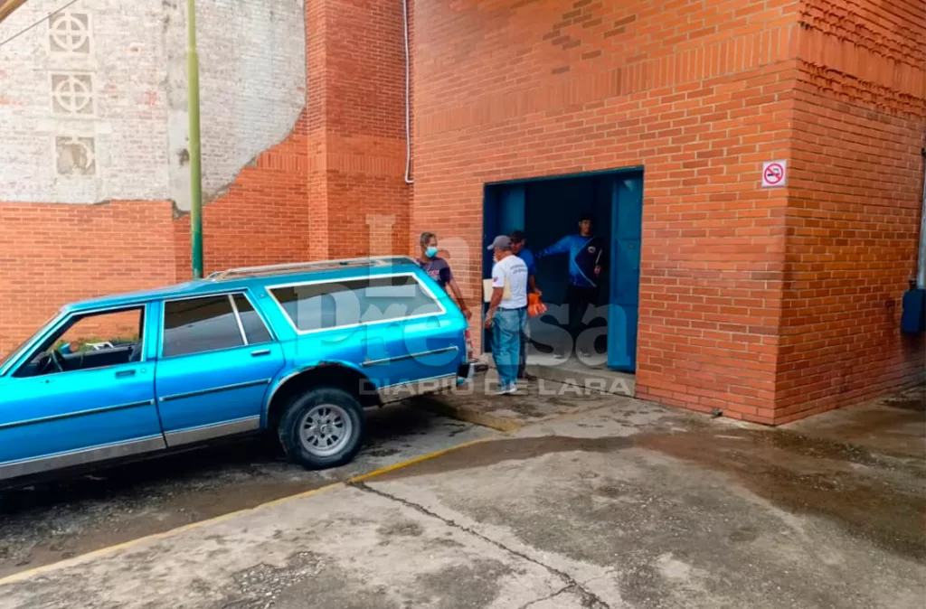 Buseta sin control arrolla y deja sin vida a mujer en Barquisimeto