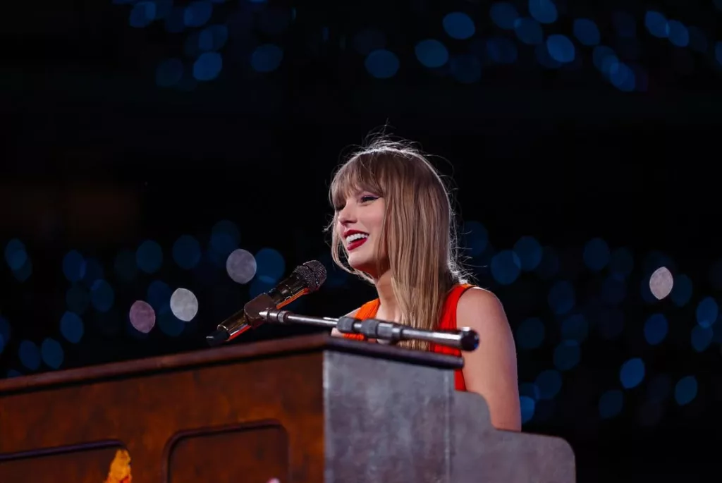 Nuevo álbum de Taylor Swift "The Life of a Showgirl"