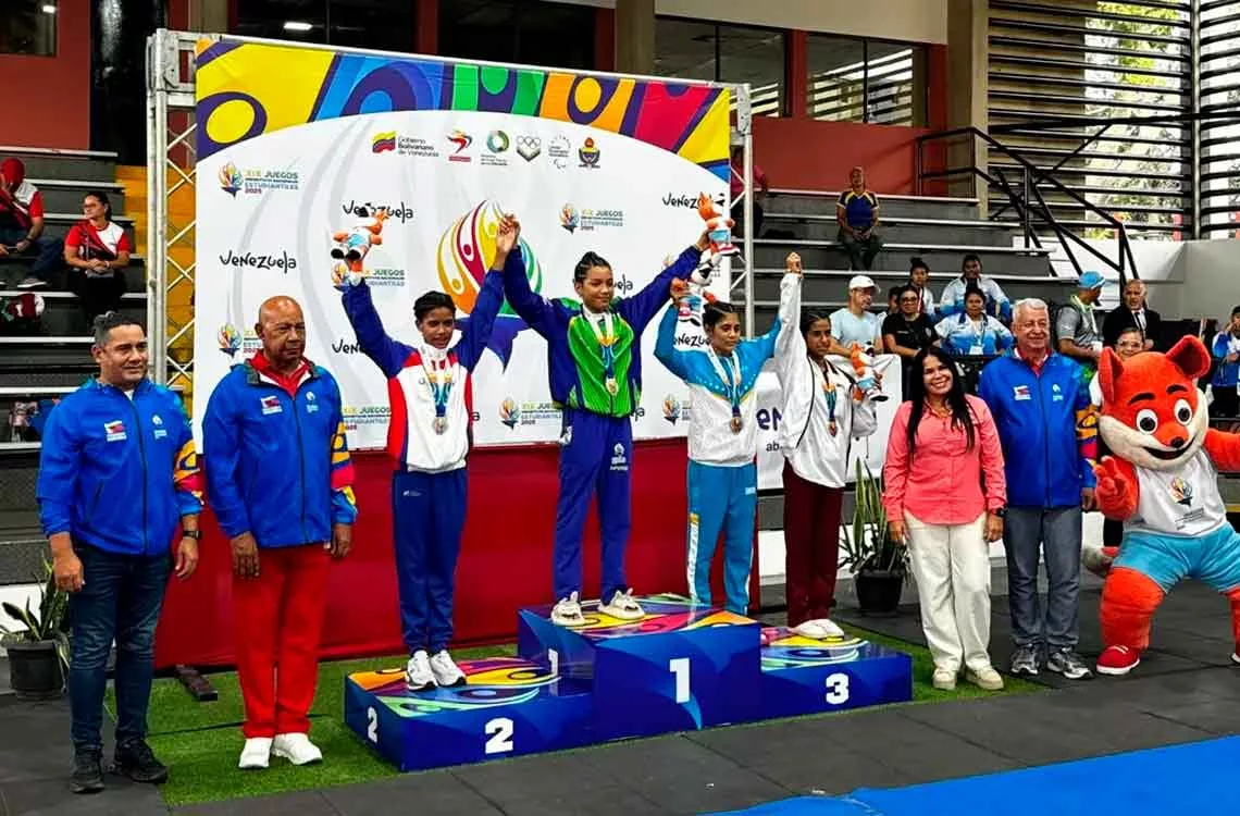 Lara se ilumina con el inicio de los Juegos Deportivos Nacionales Estudiantiles 2025