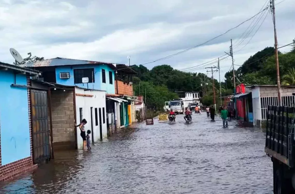 Gobernador de Amazonas informa que el Río Orinoco bajó 14 centímetros en seis días