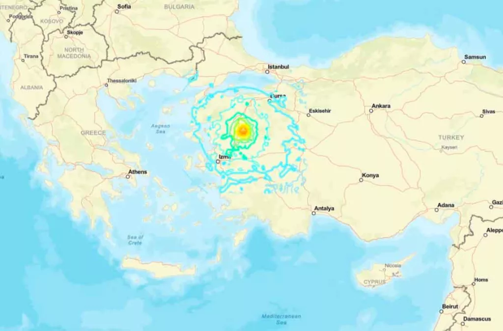 Fuerte sismo de magnitud 6,1 sacude el noroeste de Turquía