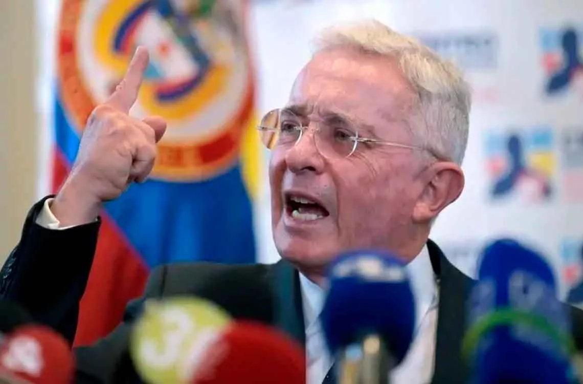 Tribunal de Bogotá ordena la libertad inmediata del expresidente Álvaro Uribe