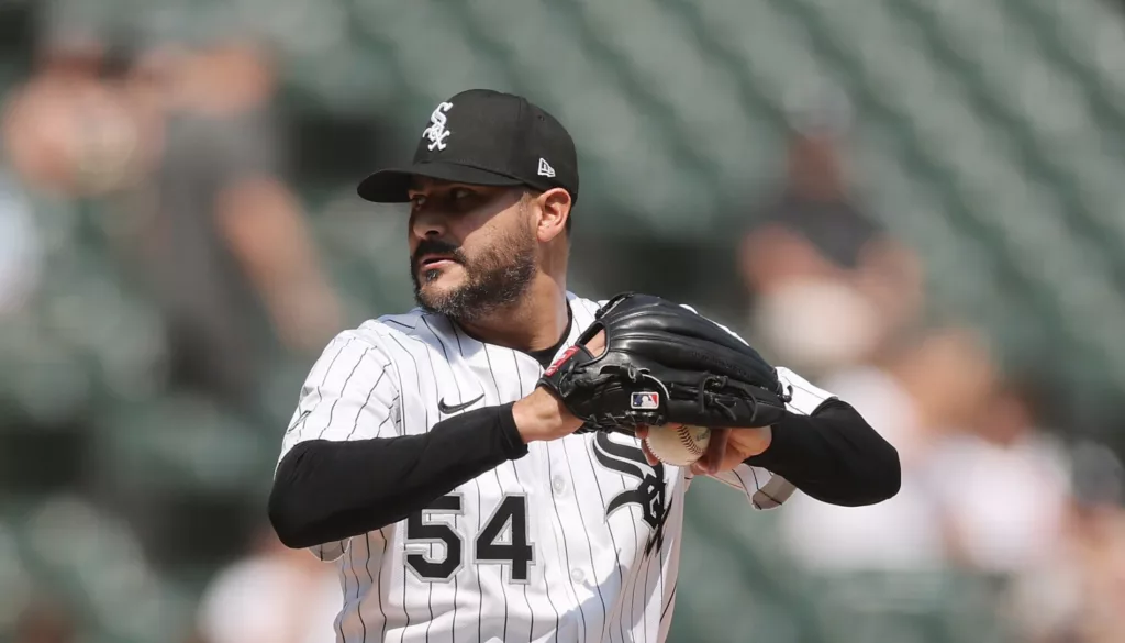 Martín Pérez con gran regreso a las Grandes Ligas