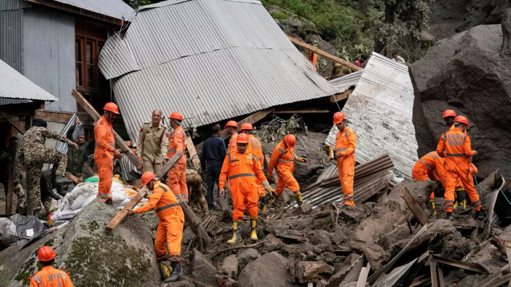 Más de 400 fallecidos por inundaciones repentinas en partes de Pakistán, Cachemira y Nepal