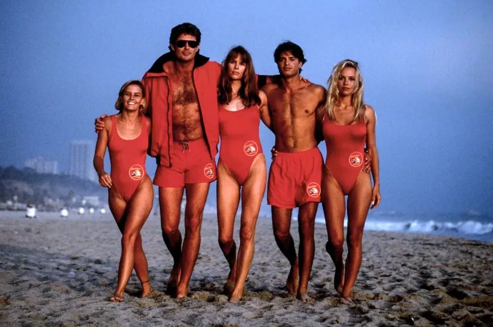 Baywatch vuelve a las pantallas: Fox anuncia que la serie de salvavidas tendrá un reboot en 2026