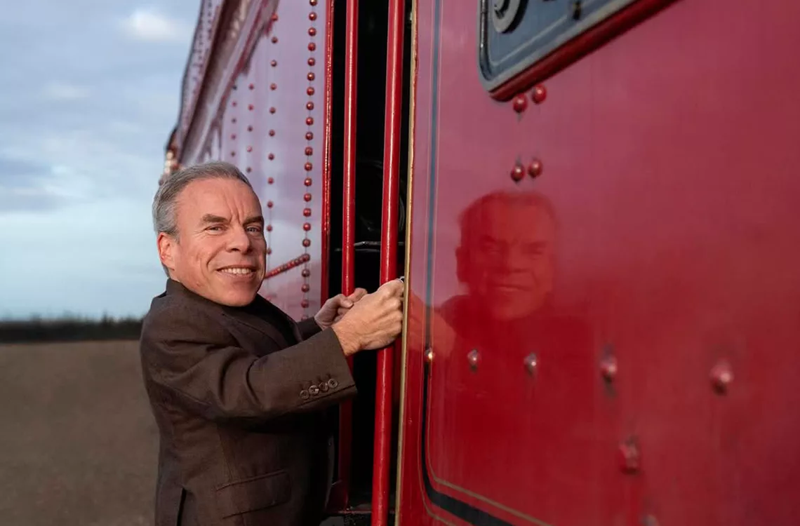 Warwick Davis, el único miembro del elenco original en reincorporar su rol.