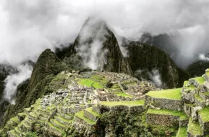 Machu Picchu en riesgo de perder su título de maravilla del mundo