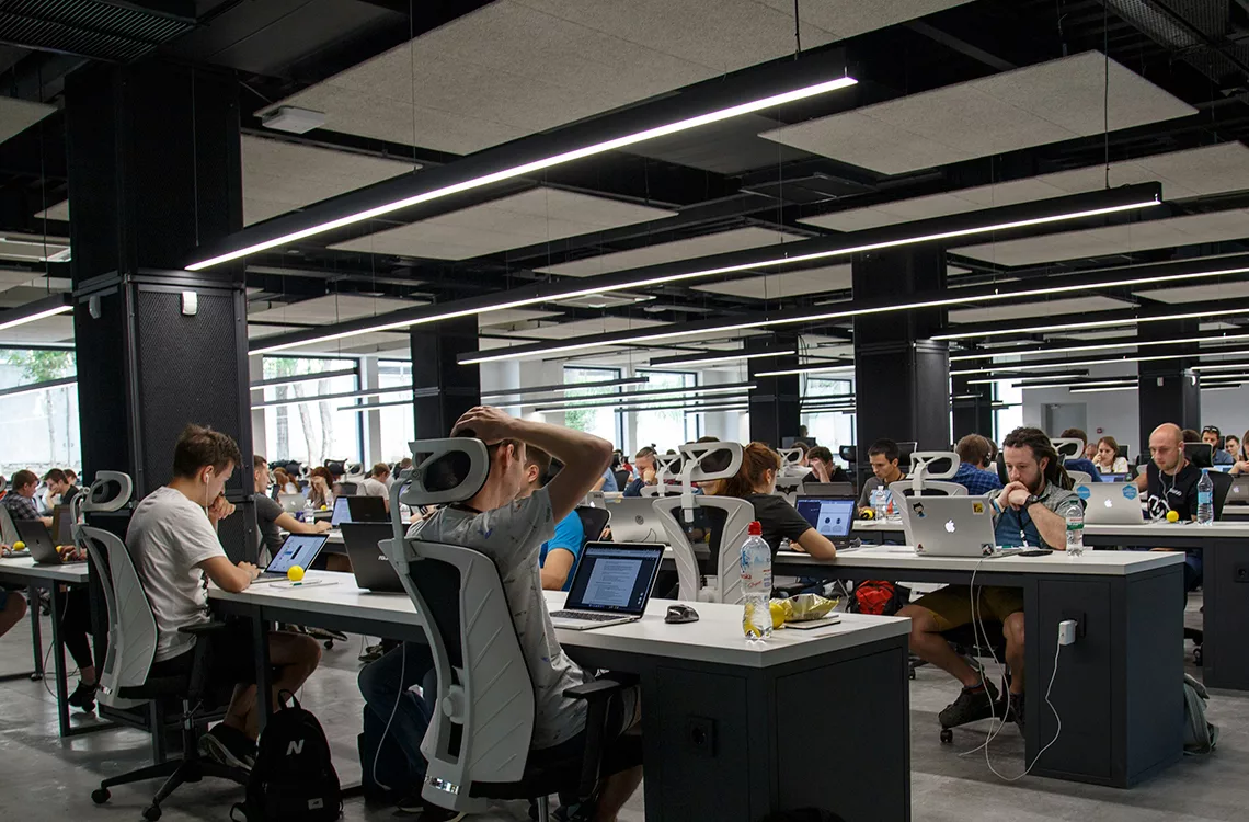 Falta de personal calificado preocupa a la industria