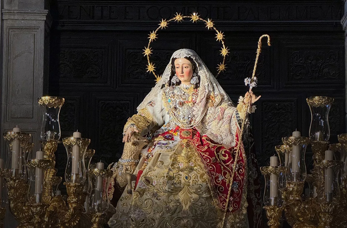 Coronación de la primera imagen esculpida de la Divina Pastora reafirma el valor devocional