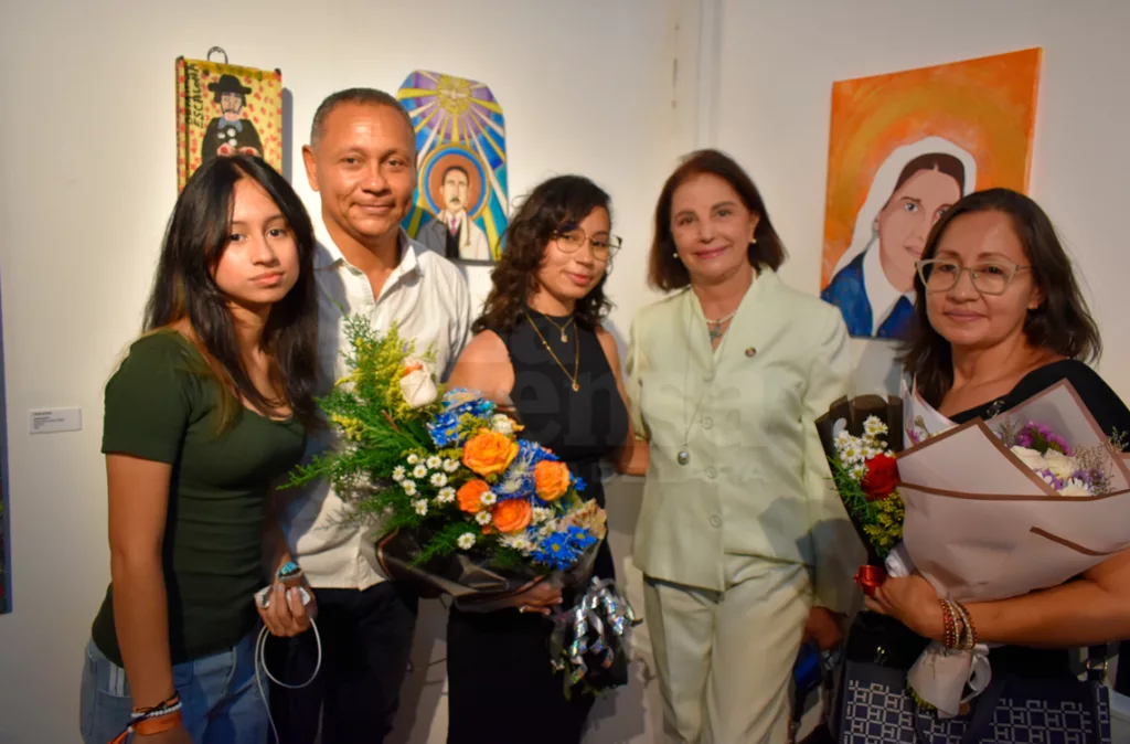 Médico bendecida con el milagro promueve devoción a la madre Carmen Rendiles