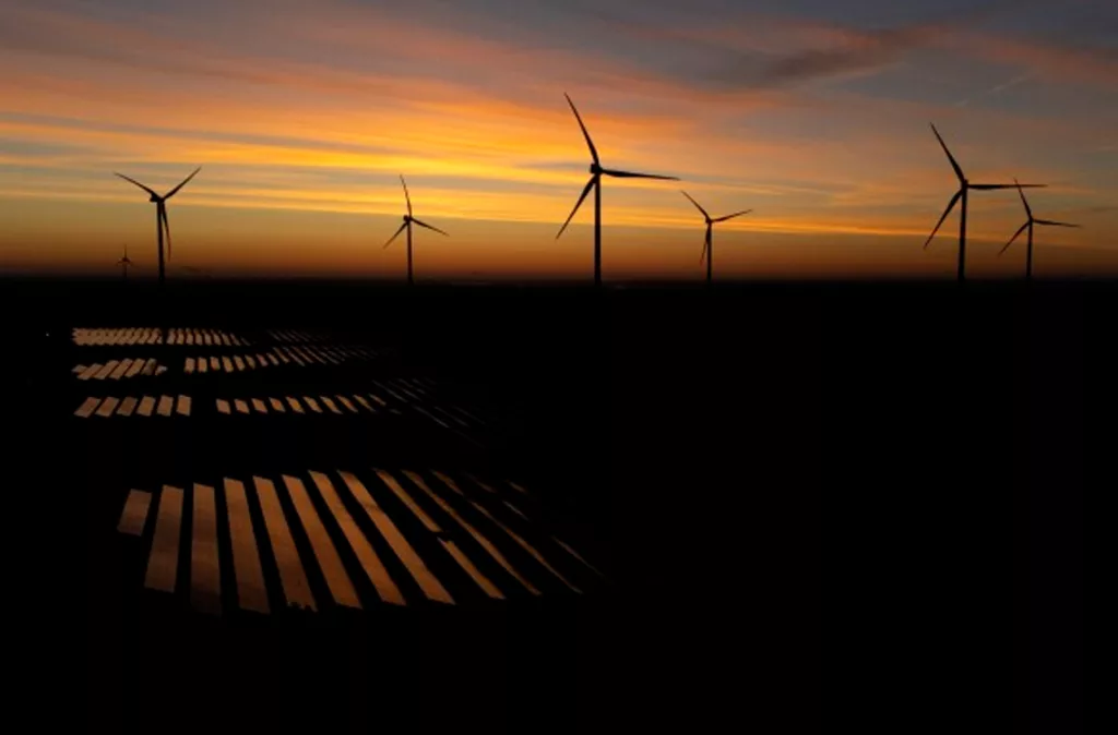 Energía eólica y solar abastecen un tercio de la electricidad de Brasil por primera vez