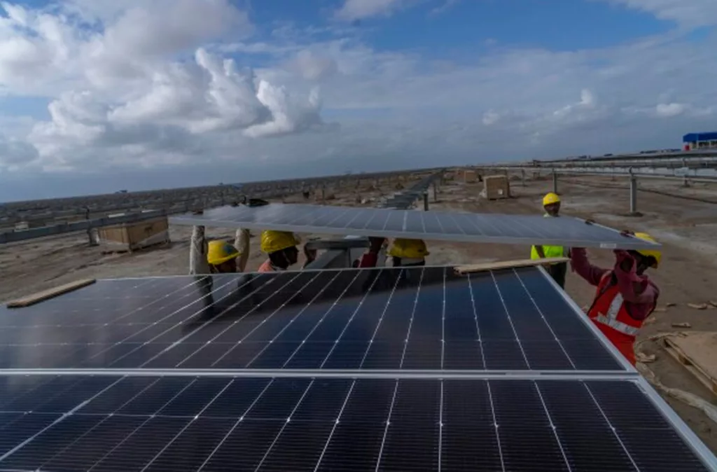 Energía eólica y solar abastecen un tercio de la electricidad de Brasil por primera vez