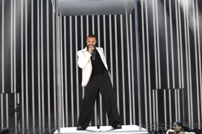 Ricky Martin es reconocido en los MTV VMA’s al recibir el primer "Latin Icon Award"