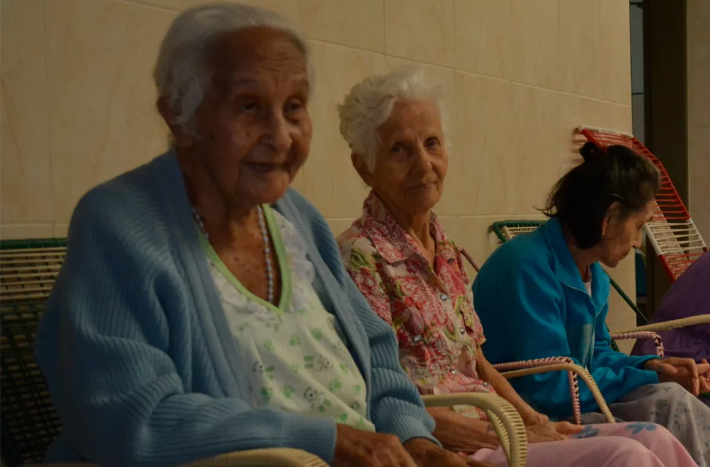 Convite revela que cerca de 400 mil adultos mayores viven solos en Venezuela