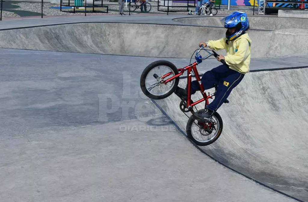 Competencia BMX Freestyle en Lara