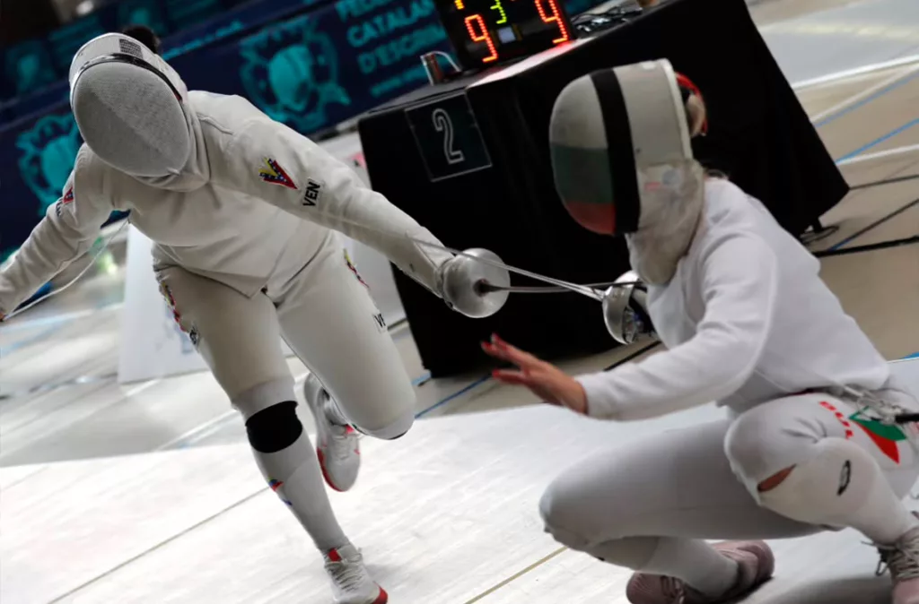 Esgrimista Clarismar Farías gana bronce en Barcelona