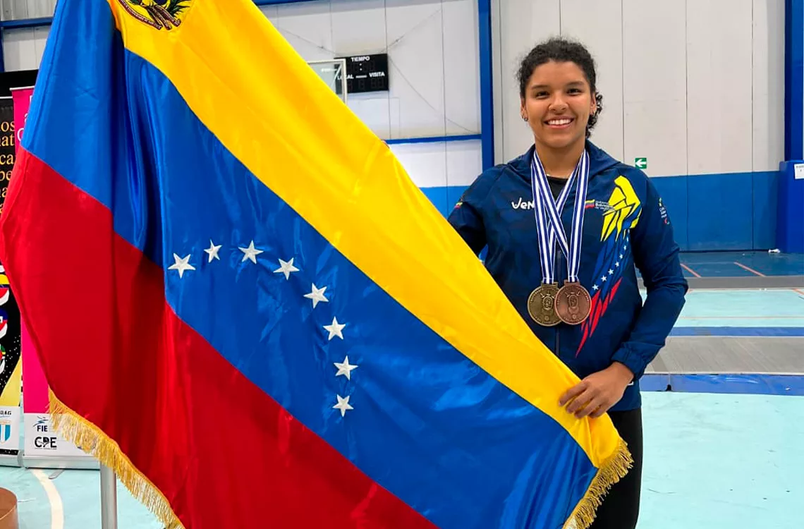 Esgrimista Clarismar Farías gana bronce en Barcelona Esgrimista Clarismar Farías gana bronce en Barcelona