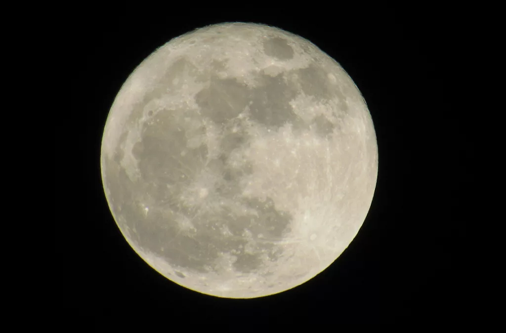 Superluna: el fenómeno astronómico que podrá verse en Venezuela la próxima semana