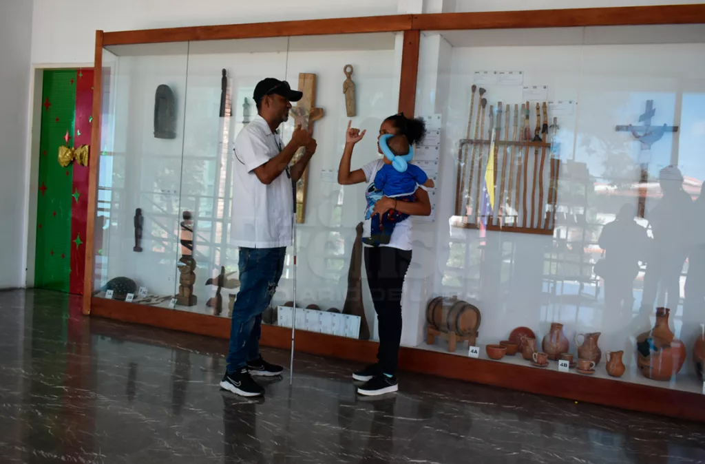 Comunidad sorda insta a fomentar la inclusión desde el hogar