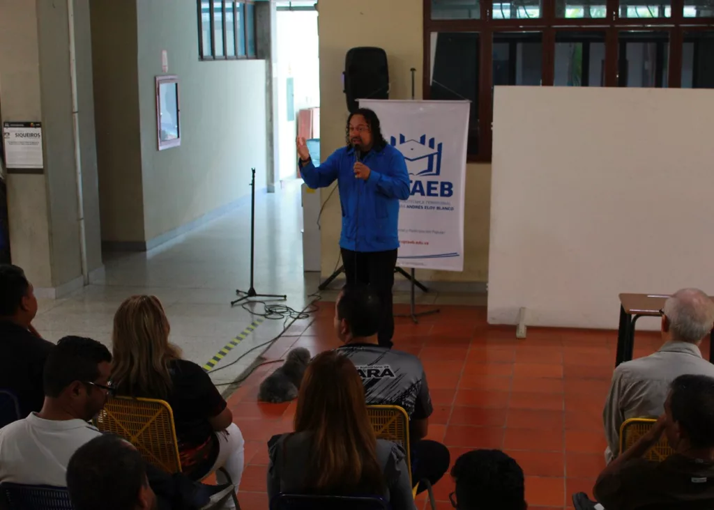Docentes universitarios se sienten llamados a buscar la innovación