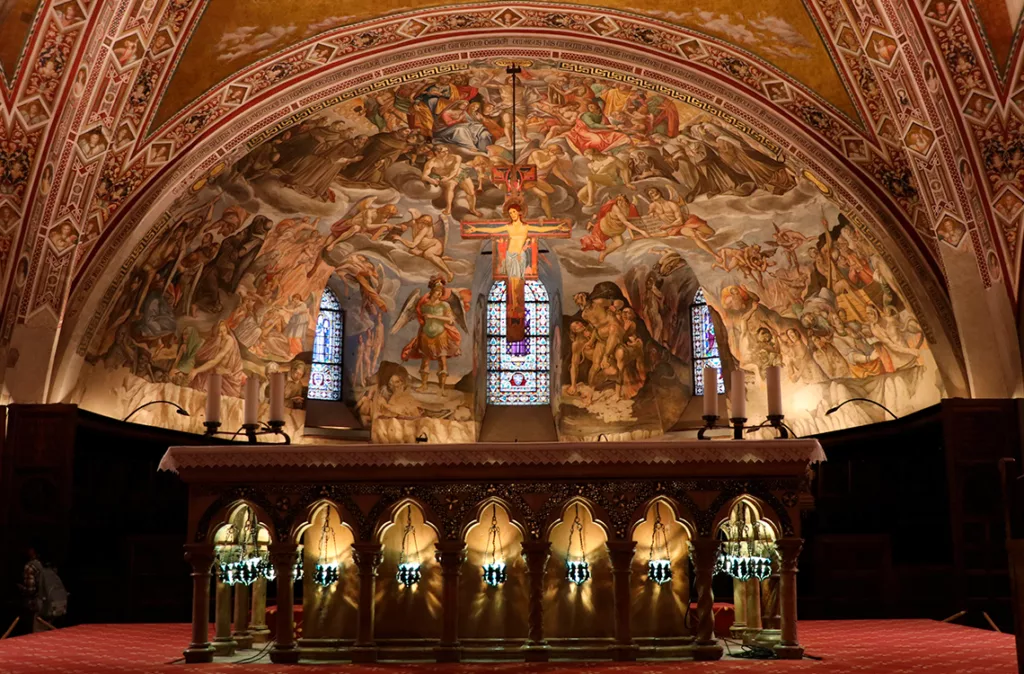 Restos de San Francisco de Asís serán expuestos por primera vez tras 800 años de su fallecimiento