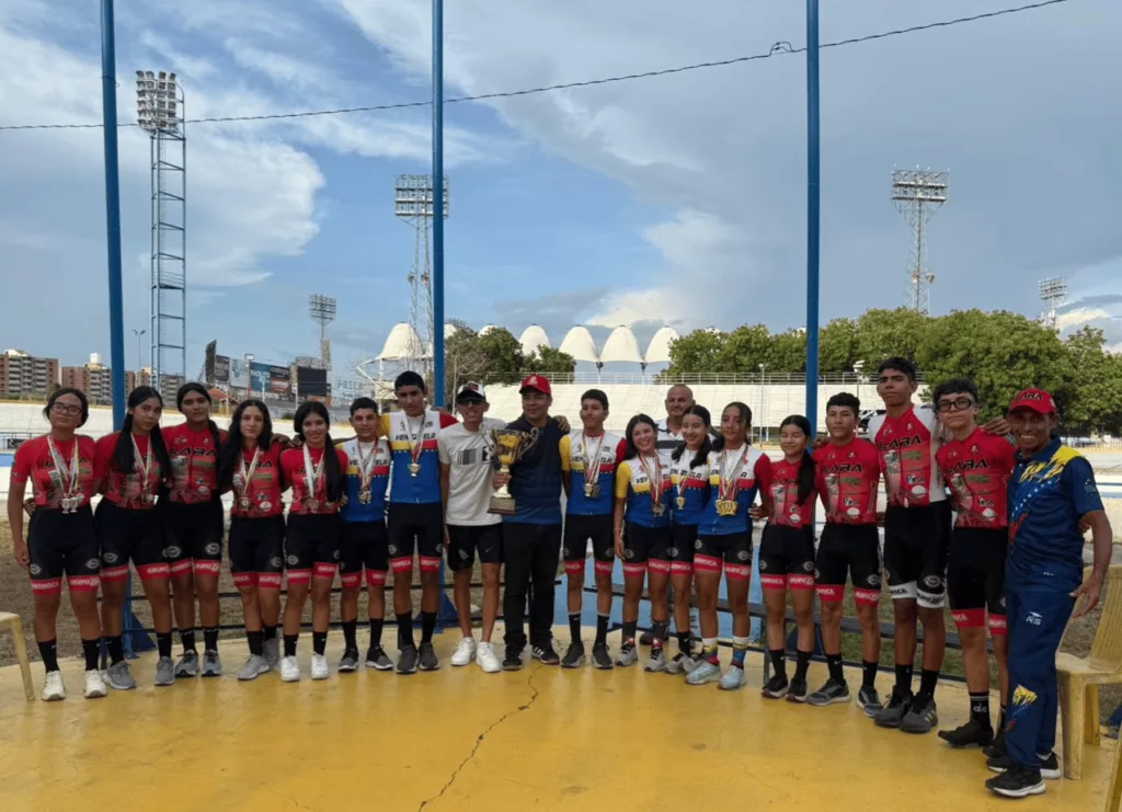 Selección del estado Lara triunfa en ciclismo en Coro