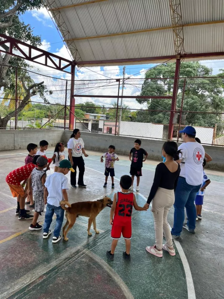 Cruz Roja capacita en sistema de alerta temprana
