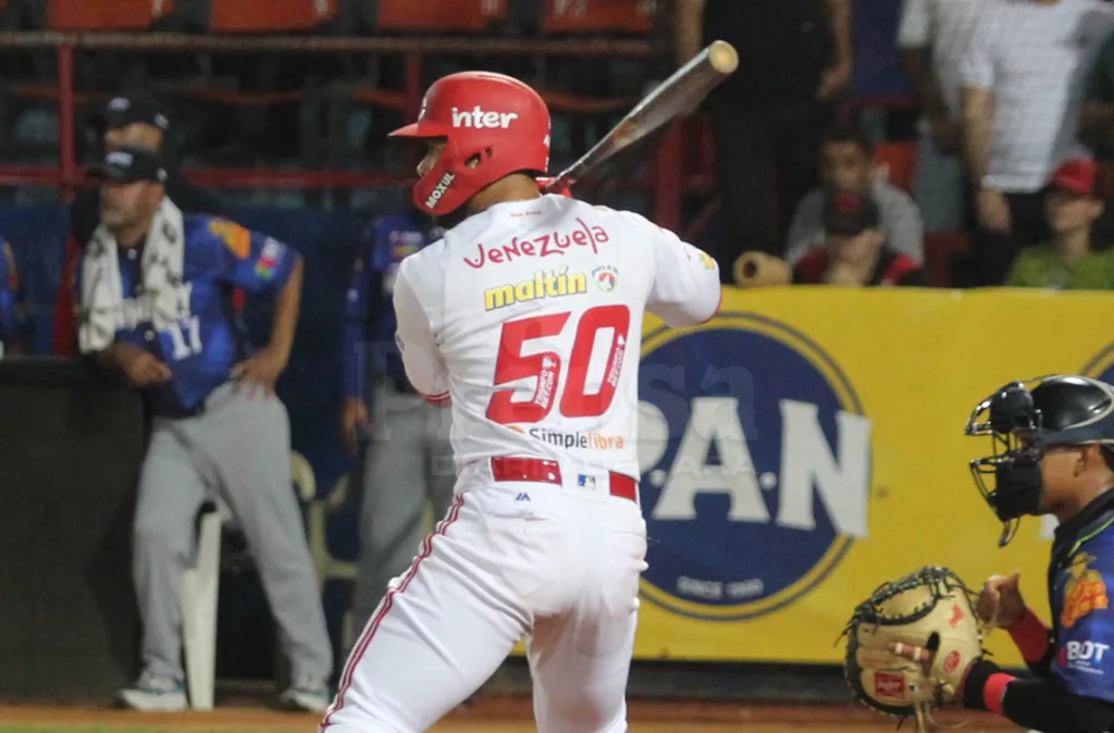 Con jonrón de Jeferson Quero Cardenales se impone ante Tigres 6 a 4