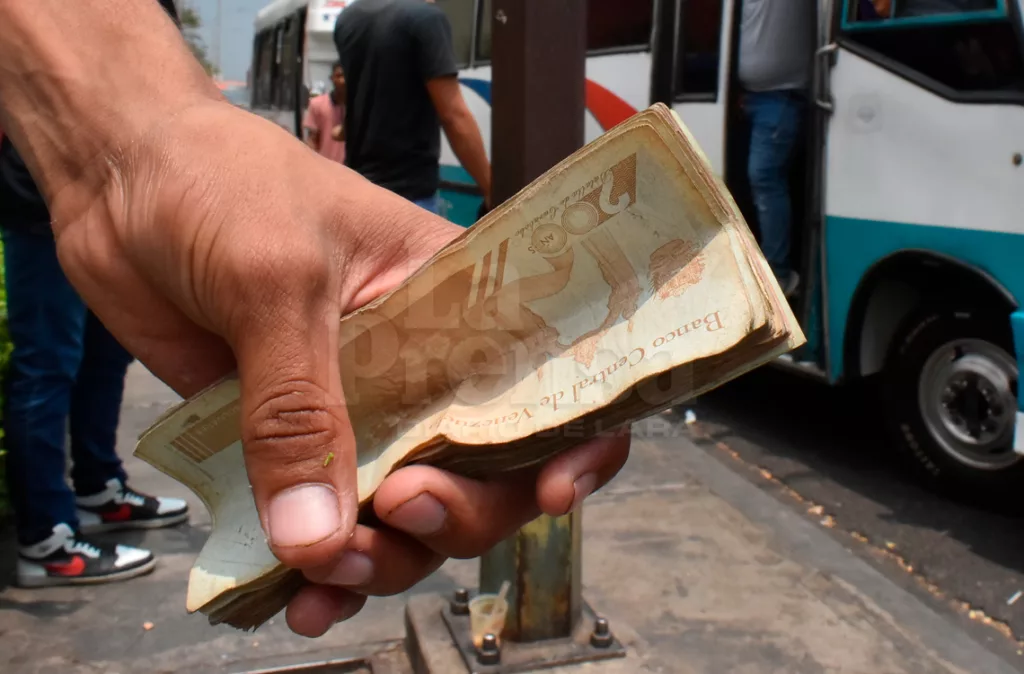 Transportistas evalúan un nuevo incremento en el pasaje urbano