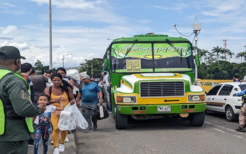 Transporte público en frontera