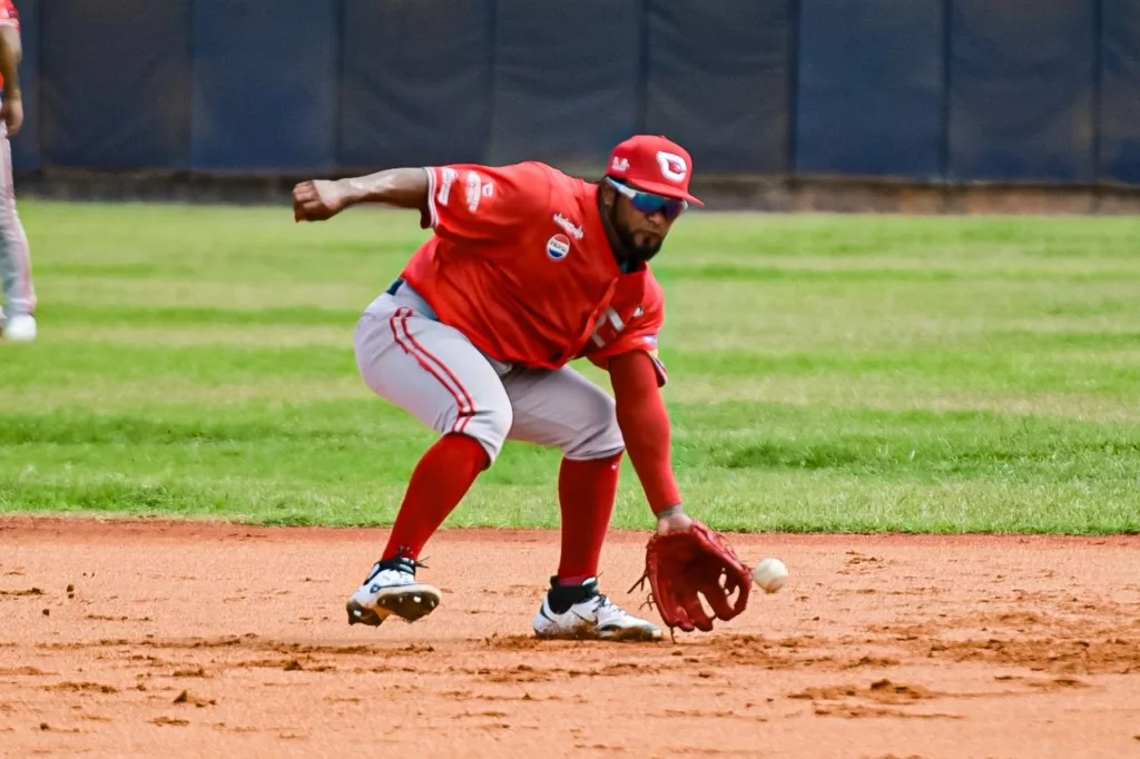 yonny hernandez