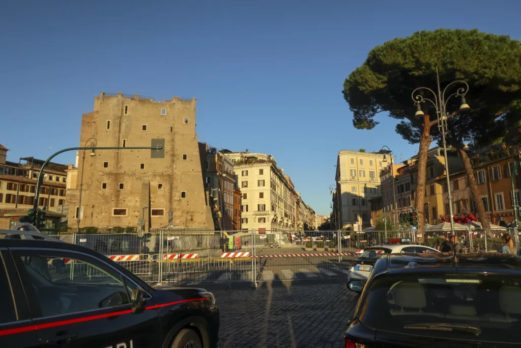 Difícil conservación de los monumentos antiguos en Roma complican el cuidado de su historia