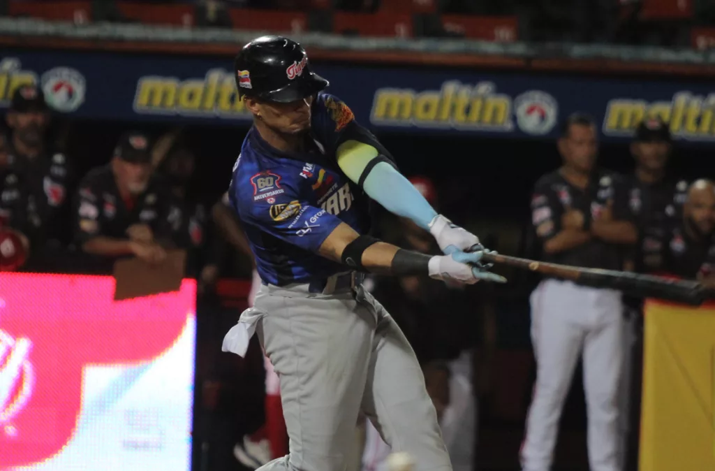 Gorkys Hernández hace historia con Tigres