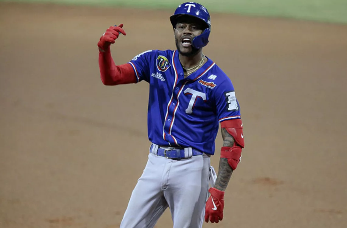 Maikel García se pone a tono para su debut estelar con Tiburones