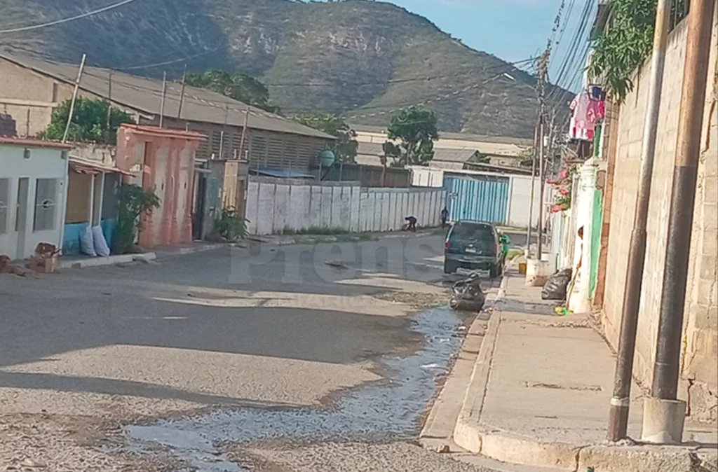 150 casas están sin electricidad en el sector 2 de la comunidad Cerritos Blancos