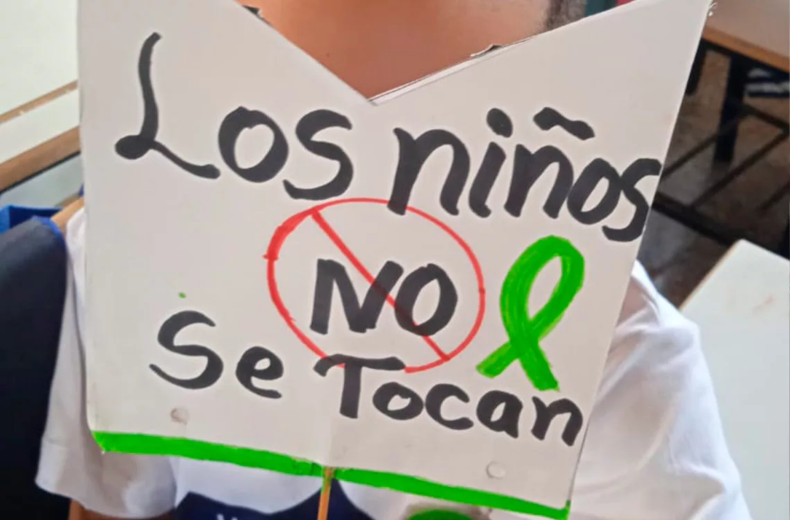 Escuela en Ruiz Pineda realiza una campaña para decir Escuela en Ruiz Pineda realiza una campaña para decir