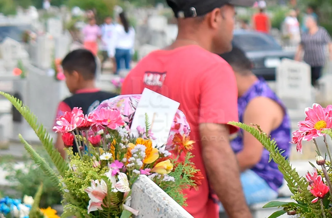 Día de los Fieles Difuntos: cementerios esperan recibir a 15 mil visitantes