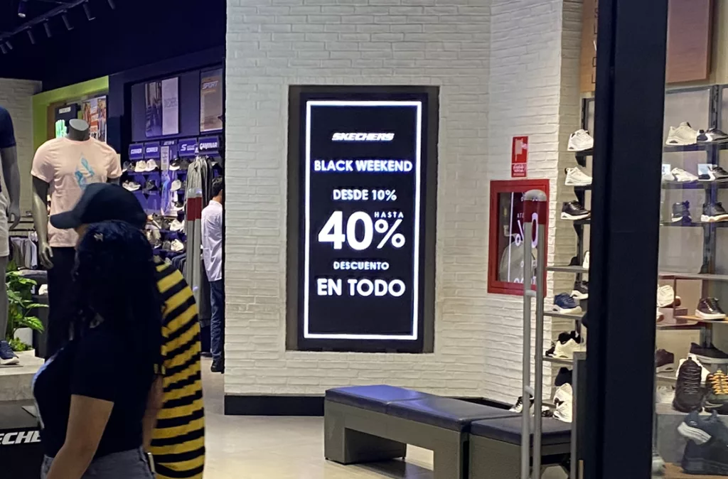 Cámaras y centros comerciales exigen ofertas reales a comerciantes en Black Friday