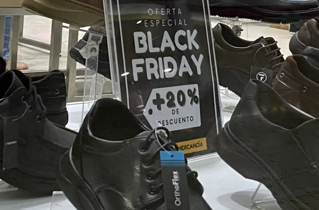 Cámaras y centros comerciales exigen ofertas reales a comerciantes en Black Friday