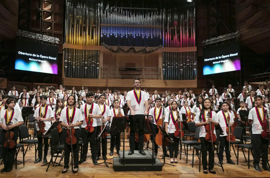 El Sistema de Orquestas de Venezuela recibe distinción de la Unesco El Sistema de Orquestas de Venezuela recibe distinción de la Unesco